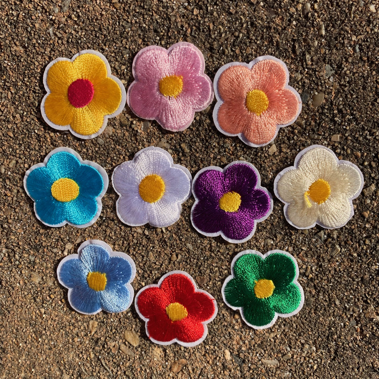 10pcs Flower Embroidered Patch Cloth Iron On Applique craft sewing